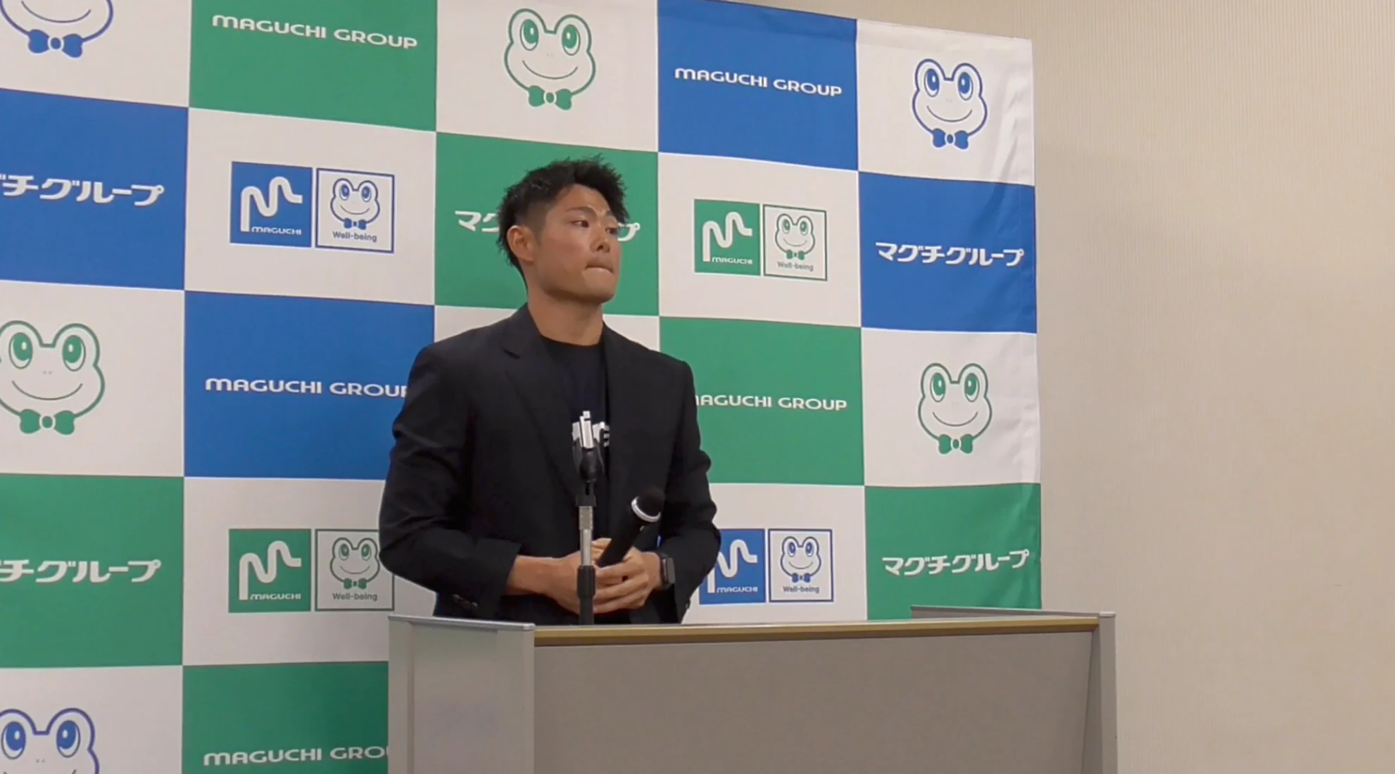 プレゼンテーションに登壇するアスリート